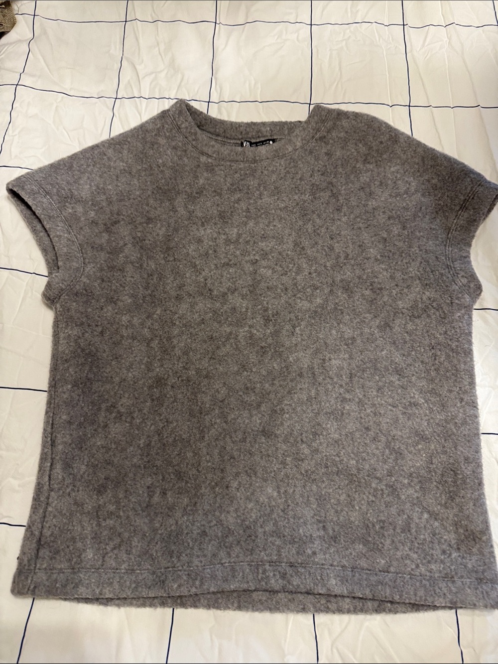 Zara Gray Short-Sleeve Knit Sweater
